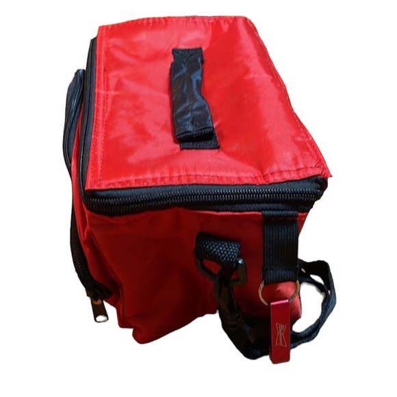 Budweiser Soft Cooler with Bottle Opener - Picture 3 of 5